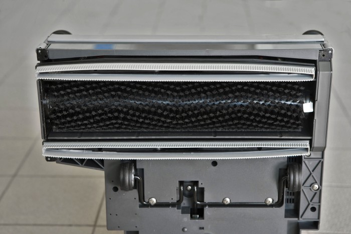 7516209 TASKI swingo 150 E Ультракомпактная вертикальная кабельная поломоечная машина