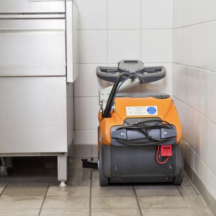 7518528 TASKI swingo 350 E Ультракомпактная батарейная и кабельная поломоечная машина