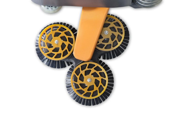 7524400 TASKI swingo XP-M IntelliSweep Поломоечные машина с подметальным блоком