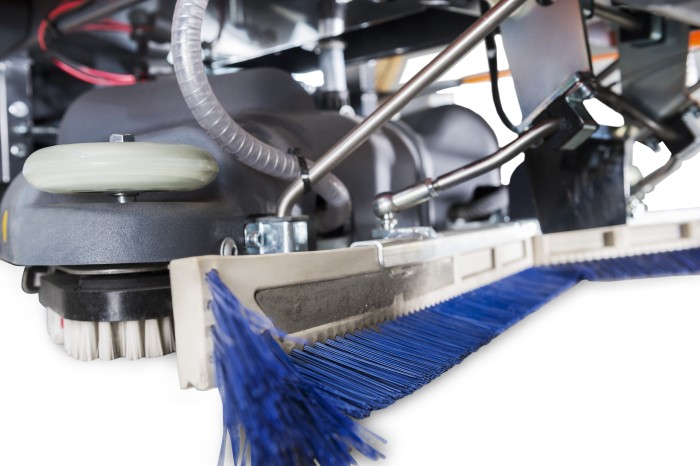 7524400 TASKI swingo XP-M IntelliSweep Поломоечные машина с подметальным блоком