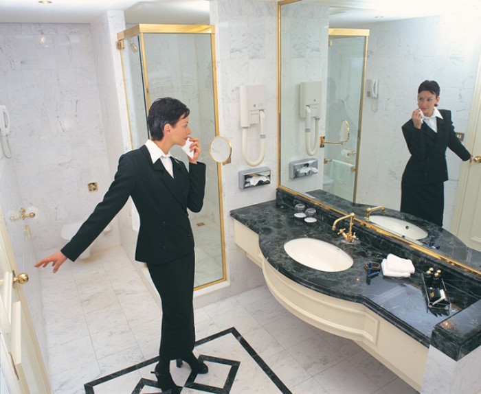 7820 Диспенсер настенный Kimberly-Clark Professional, для косметических салфеток для лица, хромированный