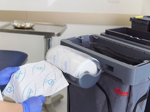 170358 Салфетка р-МикронСоло Рулон Vileda Professional, 1 рул. х 180  шт, 32 × 25 см, желтая