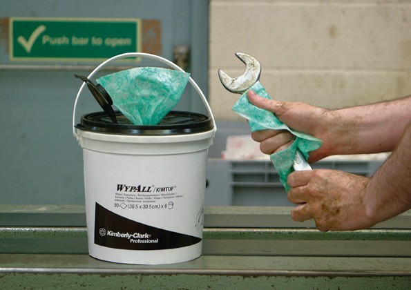 7775 Протирочные салфетки WypAll Cleaning Wipes, 1 туб. х 90 л, 27 × 27 см, 34,6 г/м²