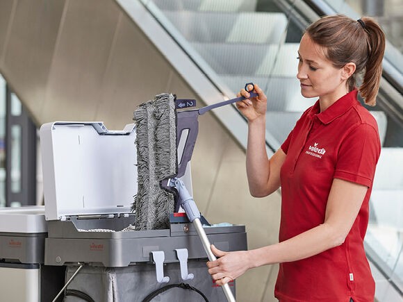 171623 Моп Сингл р-МикроТек Свеп Про Vileda Professional, 35 см, 4-цветная кодировка