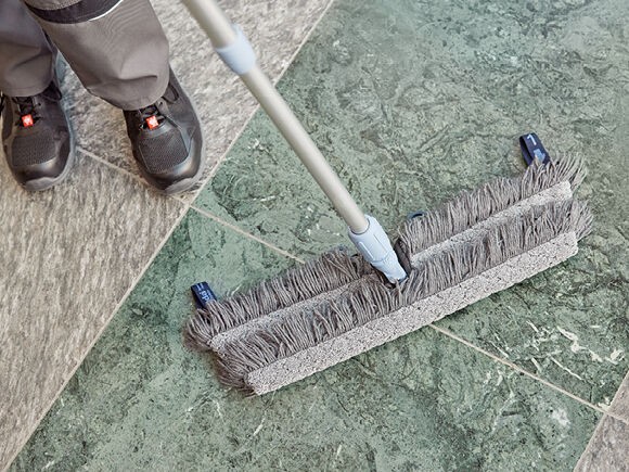 171623 Моп Сингл р-МикроТек Свеп Про Vileda Professional, 35 см, 4-цветная кодировка