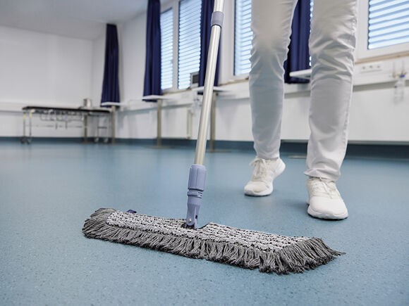 171424 Моп Дуо р-МикроКомби Свеп Про Vileda Professional, 85 см, 4-цветная кодировка