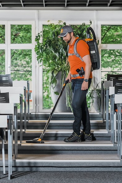 7524498 TASKI AERO BP Li-Ion Аккумуляторный пылесос для сухой уборки